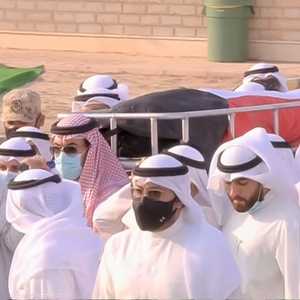 مراسم دفن أمير الكويت الراحل اقتصر على الأقرباء