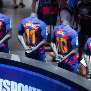 ديمبلي تعرض لسلسلة إصابات مع برشلونة