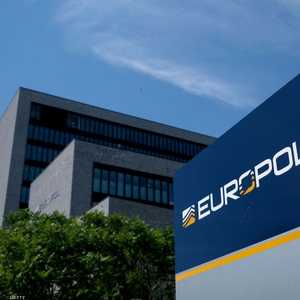 الشبكة تضم 33 شخصا من جنسيات متعددة