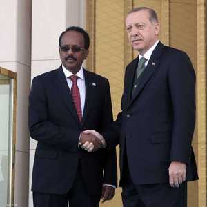 التركي التركي ونظيره الصومالي في لقاء سنة 2017