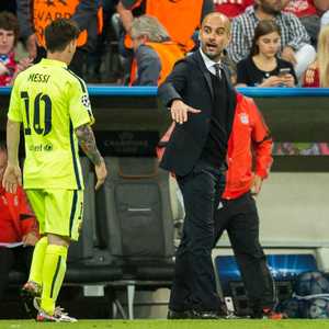 ميسي مع مدربه السابق بيب غوارديولا - صورة أرشيفية