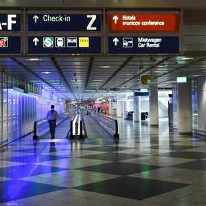 الأسرة وصلت إلى مطار ميونخ قادمة من إسطنبول.