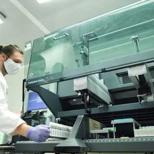 قالت الجامعة إنها تأمل في بدء تطوير الجهاز في أوائل 2021