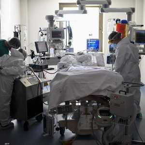 العالم يواجه "وباء مركبا" من الأمراض المزمنة وكوفيد-19