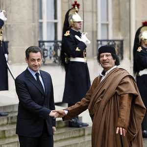 شبهات بتمويل القذافي لحملة ساركوزي الانتخابية