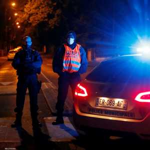 الشرطة طوقت مكان الحادثة في ضاحية كونفلانس سانت أونورين