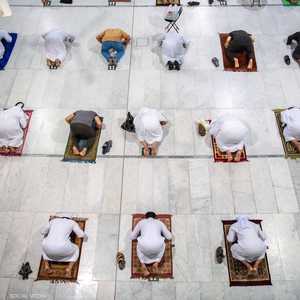 عودة الصلاة في المسجد الحرام بعد 7 أشهر