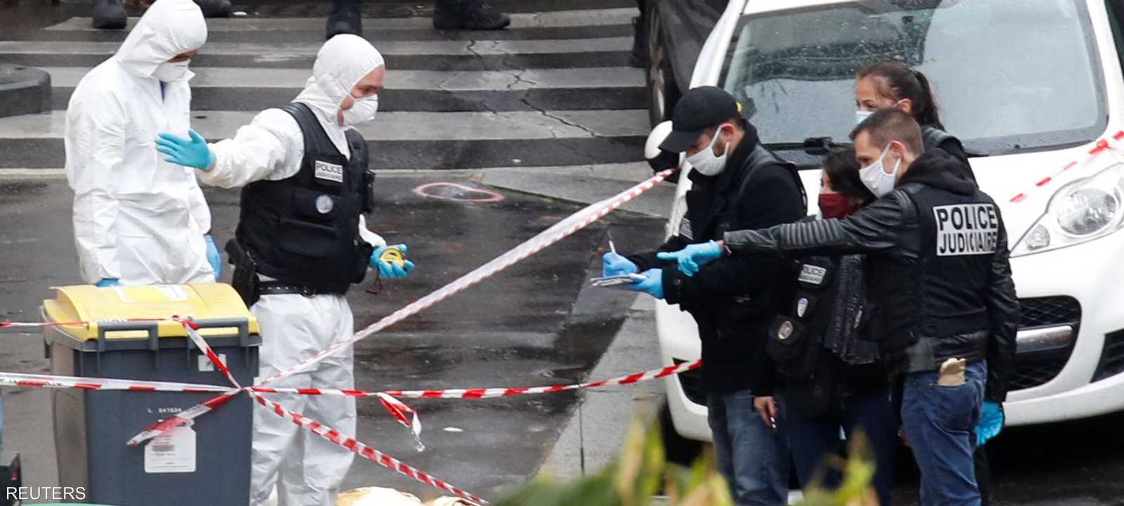 الشرطة الفرنسية تسعى لتشديد قبضتها على المتطرفين