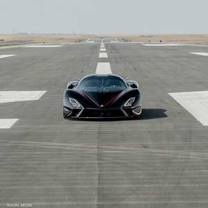 سيارة "تواتارا" التي طورتها شركة "إس إس سي"