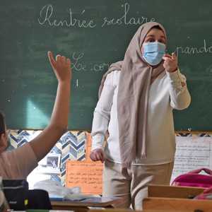 عودة المدارس مع ارتداء الكمامات واحترام التباعد الاجتماعي