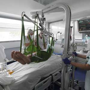 إحدى المستشفيات الفرنسية تتعامل مع حالة كورونا