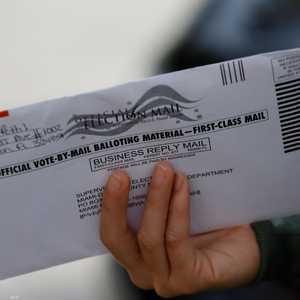 مخاوف لدى الأميركيين من تفشي فيروس كورونا أدت للتصويت المبكر