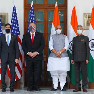 بومبيو وإسبر مع نظرائهما الهنود في العاصمة نيودلهي.