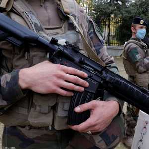 نشرت فرنسا 100 ألف جندي وشرطي في أرجاء البلاد