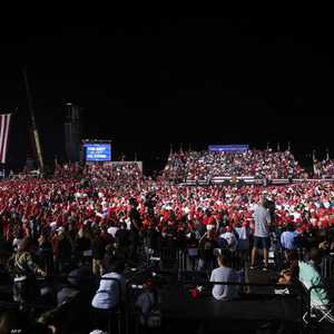 ترامب يخاطب أنصاره في فلوريدا