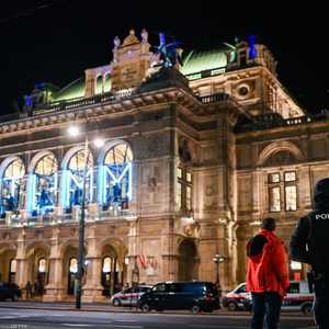 الشرطة تغلق وسط فيينا بعد الهجوم الذي أسفر عن مقتل شخصين