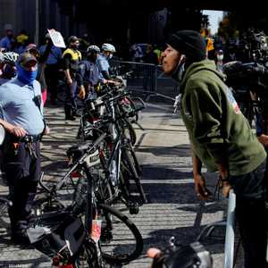 مخاوف من تحول المناوشات إلى مواجهات عنيفة بين أنصار المرشحين