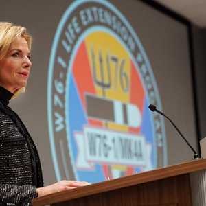 ليزا جوردن هاغرتي استقالت بشكل مفاجئ