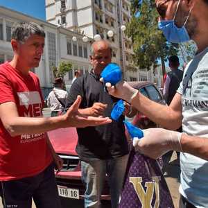 عدد الإصابات بكورونا في الجزائر فاق 800 إصابة يوميا