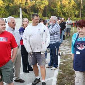 مصوتون بلا كمامات أو تباعد في الانتخابات الأميركية