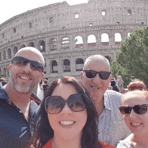 برايان ستودلي مع أسرته في روما