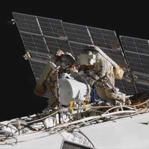 رائدا الفضاء سيرغي 1 وسيرغي 2