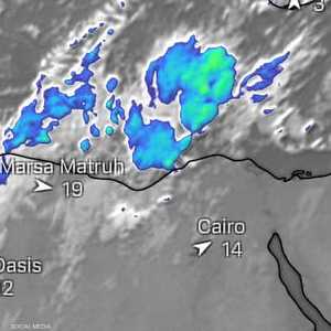 تتكاثف السحب الكثيفة والمتوسطة على السواحل الشمالية.. أرشيف