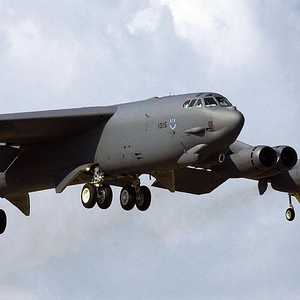 القاذفة الأميركية "B-52H ".