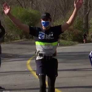 يؤمن توماس بانيك بأن الإنسان "ولد ليركض"