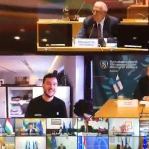 صحفي يخترق اجتماعا أوروبيا مهما