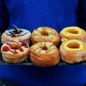 يعد السكر من المواد الضارة التي تساهم في تفاقم الالتهابات