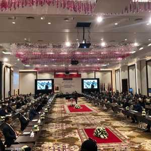 صورة من اللقاء الذي يجرى في مدينة طنجة