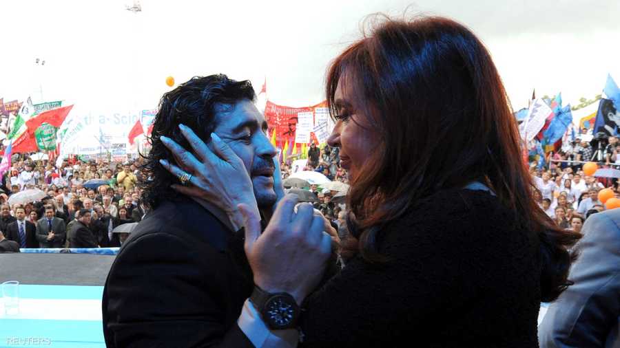 مع الرئيسة الأرجنتينية السابقة كريستينا دي كيرشنر