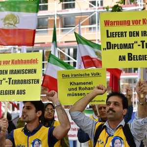 إيرانيون طالبوا بتسليم المتهم بمحاولة تفجير اجتماع المعارضة