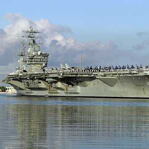 حاملة الطائرات نيميتز عادت إلى منطقة الخليج العربي