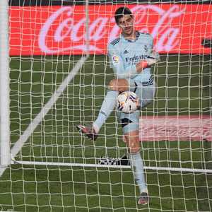 شباك كورتوا تلقت هدفين أمام ألافيس