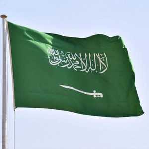 الرياض تمدد العمل بالإجراءات الاحترازية