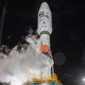 إطلاق القمر الاصطناعي "عين الصقر" بنجاح إلى الفضاء