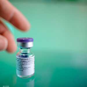 لقاح فايزر يعطى على جرعتين