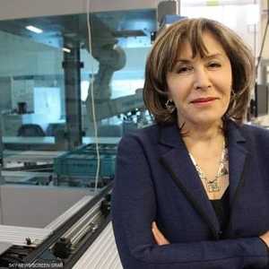 العالمة المصرية الكندية هدى المراغي.