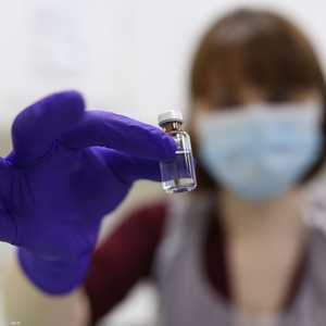 عدة دول تبدأ التلقيح قبل نهاية العام