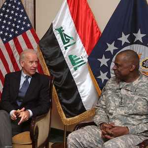 لويد أوستن، مع بايدن عندما نائبا للرئيس عام 2011.