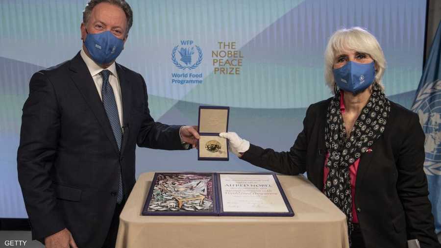 جائزة نوبل للسلام.. الكمامات تظهر للمرة الأولى