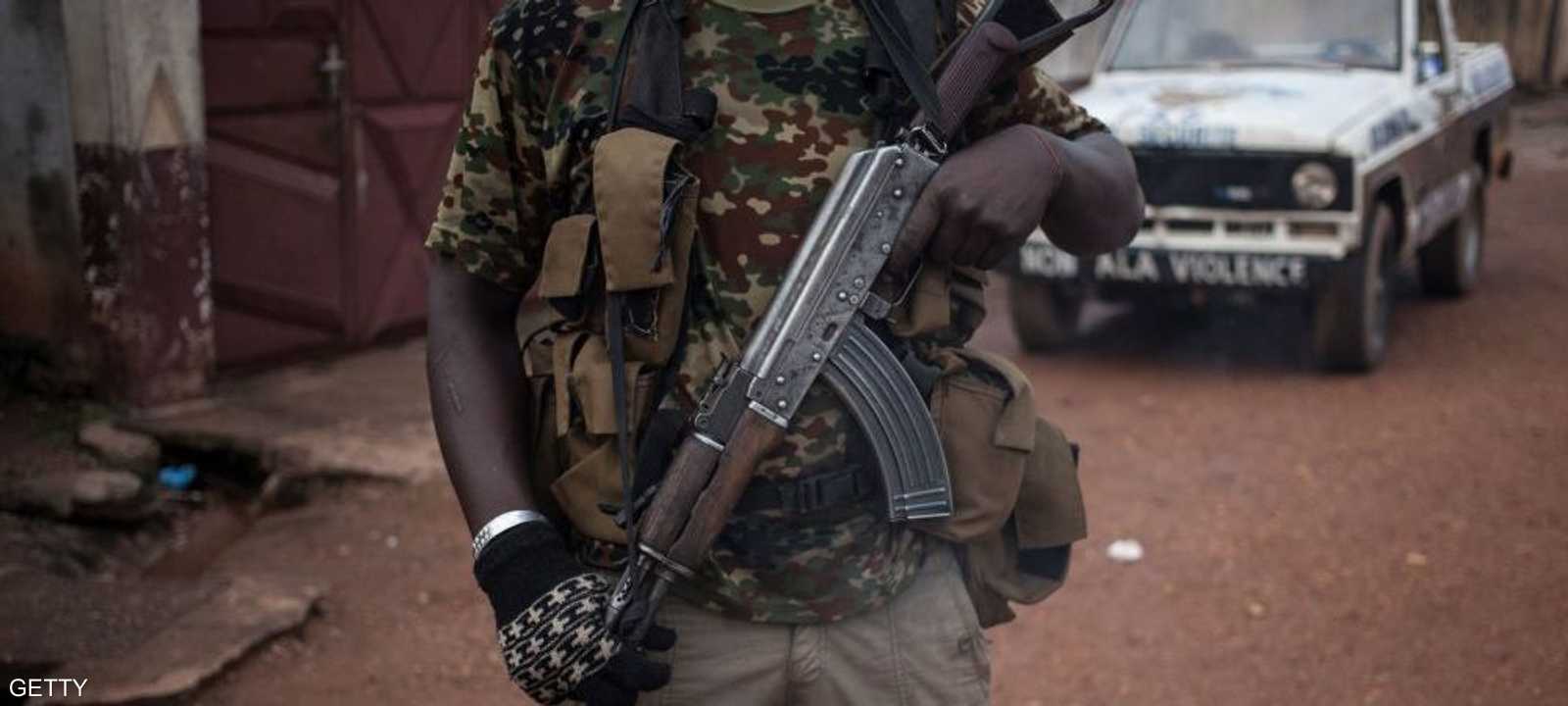 صورة أرشيفية لمسلح في إفريقيا