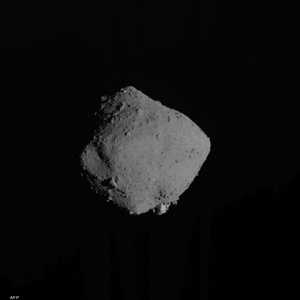 صورة لكويكب ريوغو التقطت بواسطة المسبار الياباني
