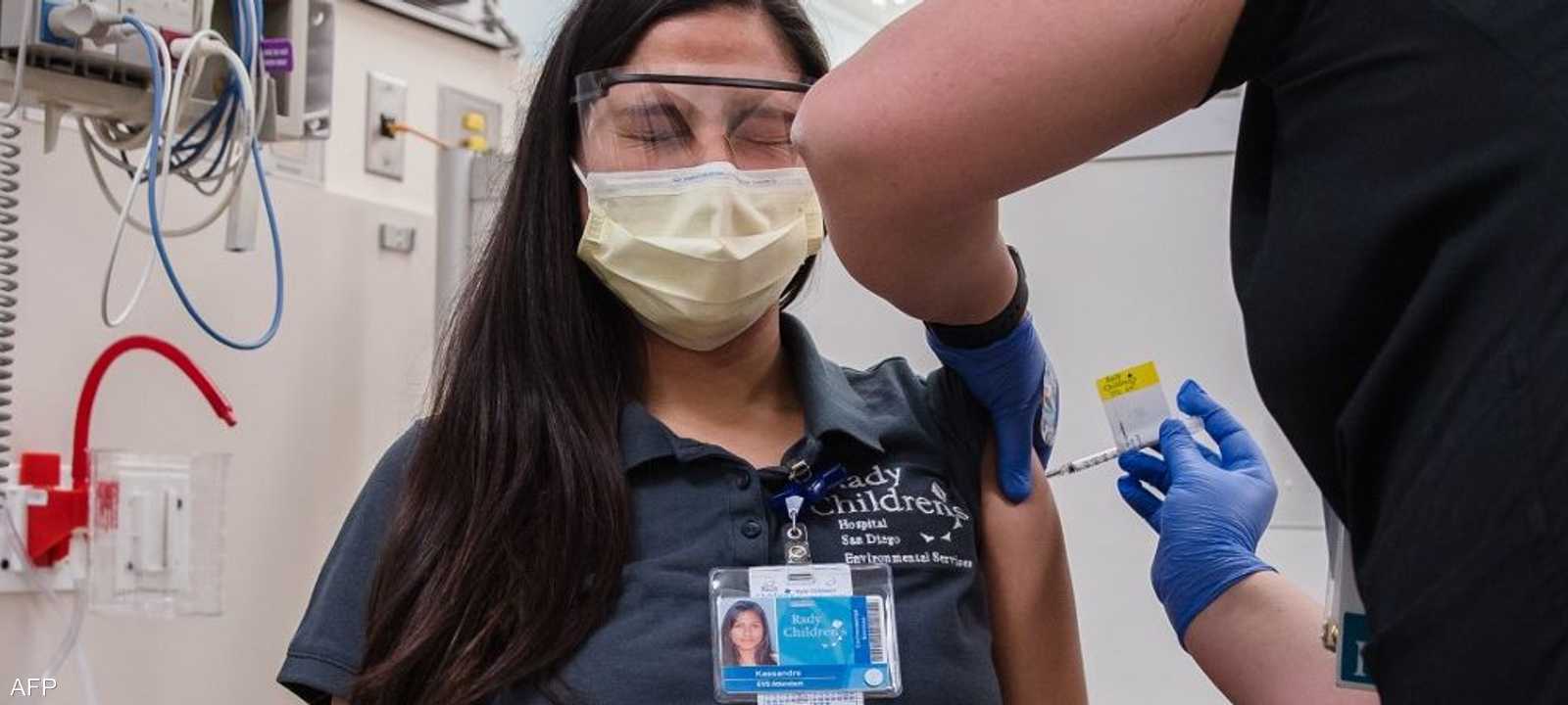 بدأت دول بتطعيم مواطنيها باللقاح المضاد لكورونا