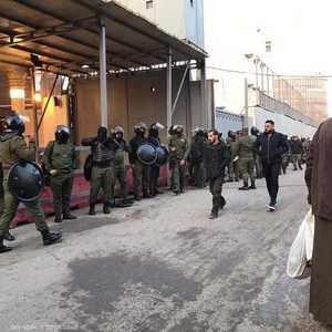 تعزيزات أمنية أمام البنك المركزي العراقي