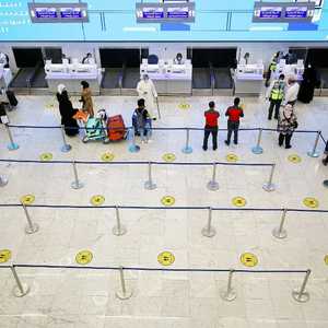 مسافرون في مطار الكويت الدولي - أغسطس 2020.