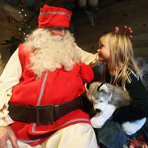 هدايا بابا نويل.. حلم الأطفال الدائم