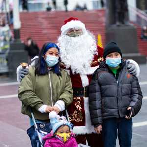 العالم احتفل بالعيد في ظل قيود التباعد الاجتماعي